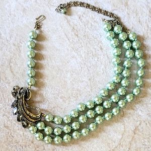 Vintage Heidi Daus Diamond Swarovski Crystal Swirl Necklace with Pistachio Pearl